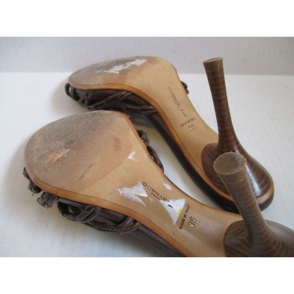 **Donna Karan Collection Brown Woven Leather Pumps Peep Toe Stacked Heel - Picture 8 of 8